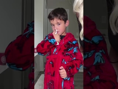 O spray nasal com solução salina de cleanote é suave e seguro. A hortelã-pimenta é boa.